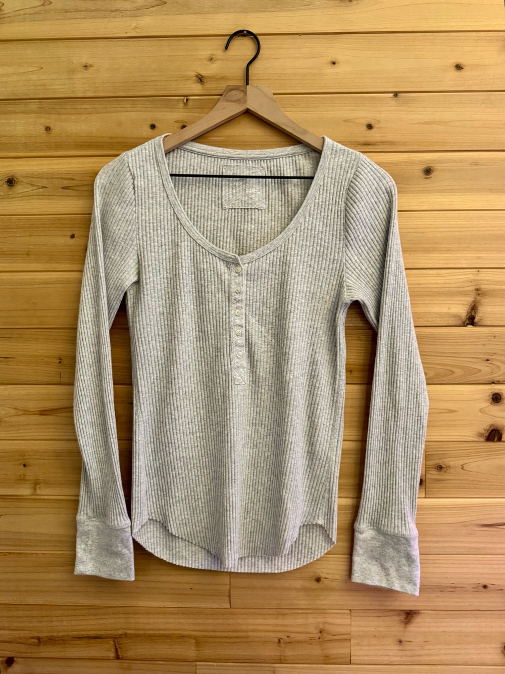 Aerie Large Ribbed Essential Henley Layering Long Sleeve Raw Edge Hem Shirt